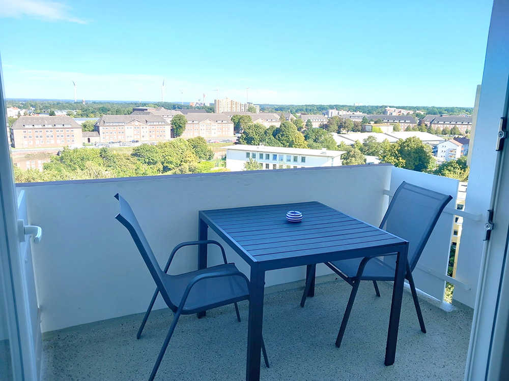 Featured image for “Deichstraße 90<br>1 Zimmer Apartment, 40 m²<br> max. 2 Personen<br>Balkon (Blick ins Grüne)”